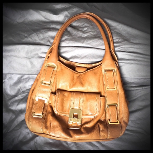 Michael Kors Handbags - **LAST CHANCE: Donating 3/29** Michael Kors Bag